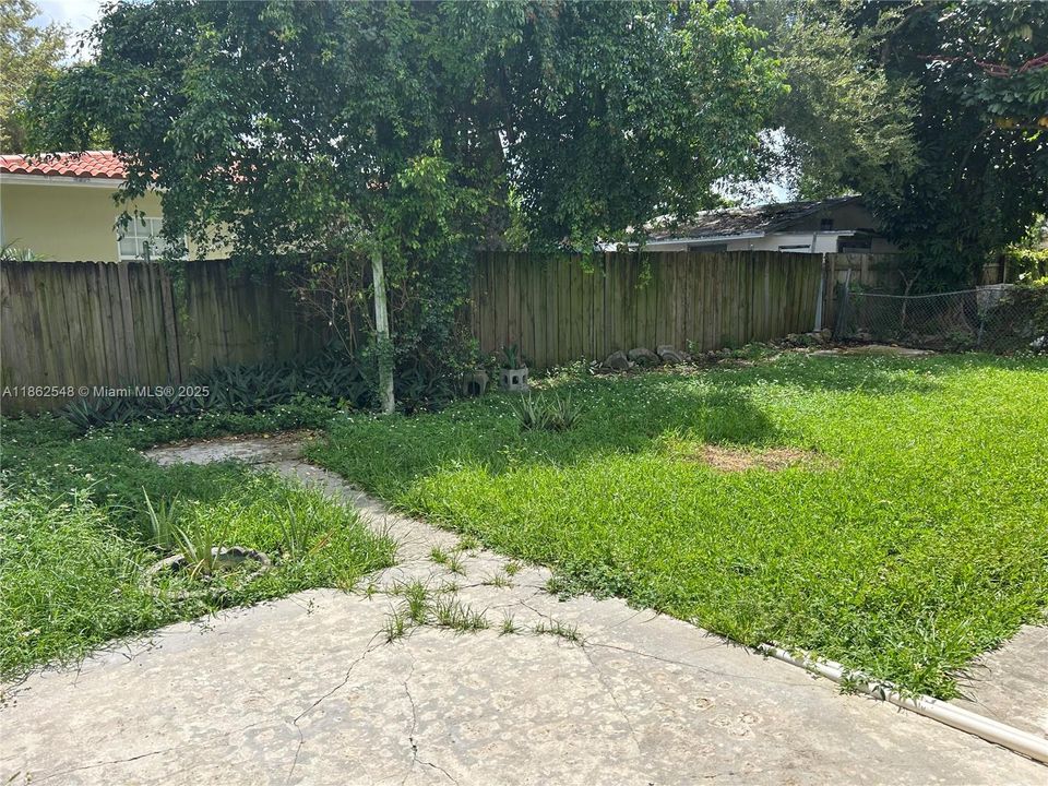 Vendido Recientemente: $800,000 (0 camas, 0 baños, 0 Pies cuadrados)