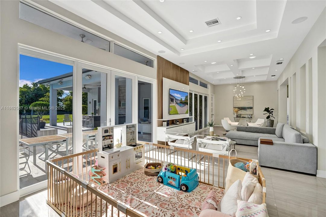 На продажу: $4,350,000 (6 спален, 4 ванн, 4777 Квадратных фут)