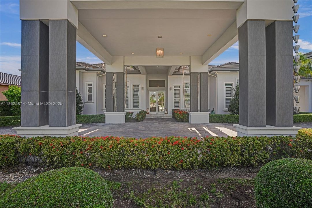 На продажу: $4,350,000 (6 спален, 4 ванн, 4777 Квадратных фут)