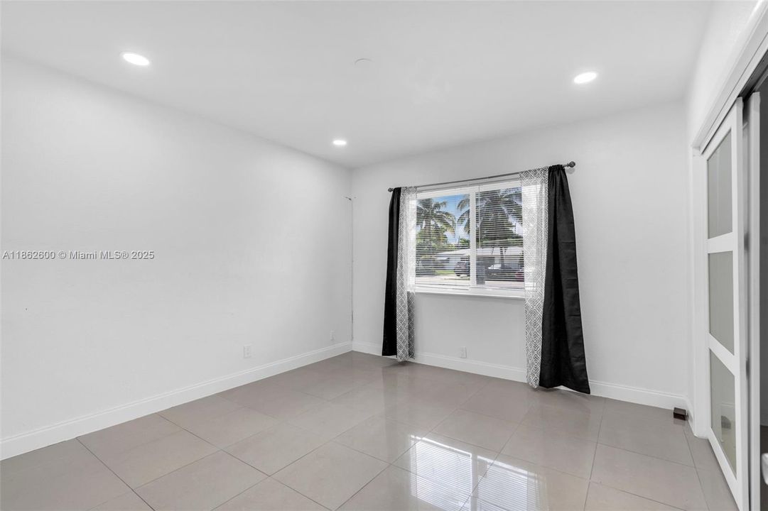 Activo con contrato: $400,000 (3 camas, 2 baños, 1144 Pies cuadrados)