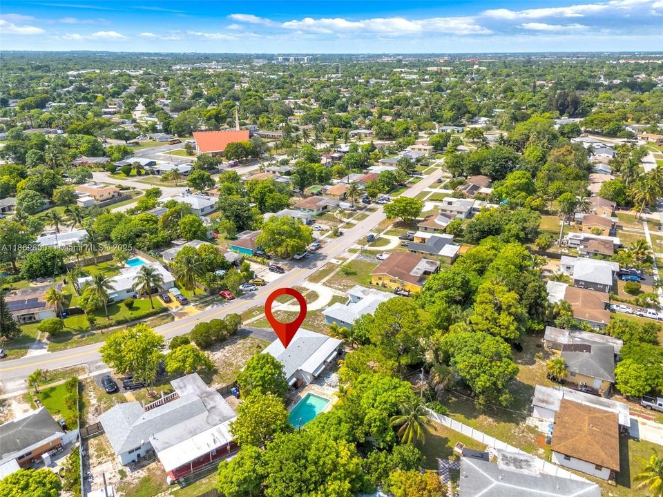 Activo con contrato: $400,000 (3 camas, 2 baños, 1144 Pies cuadrados)