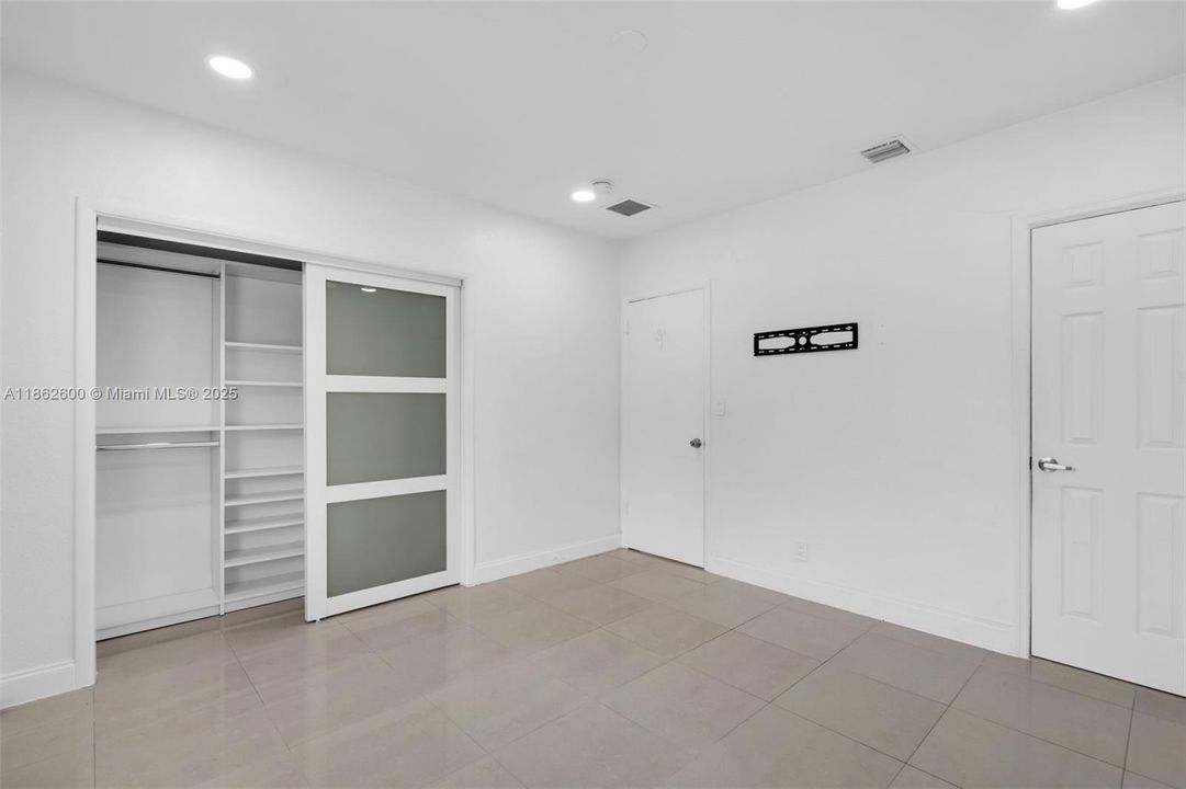 Activo con contrato: $400,000 (3 camas, 2 baños, 1144 Pies cuadrados)