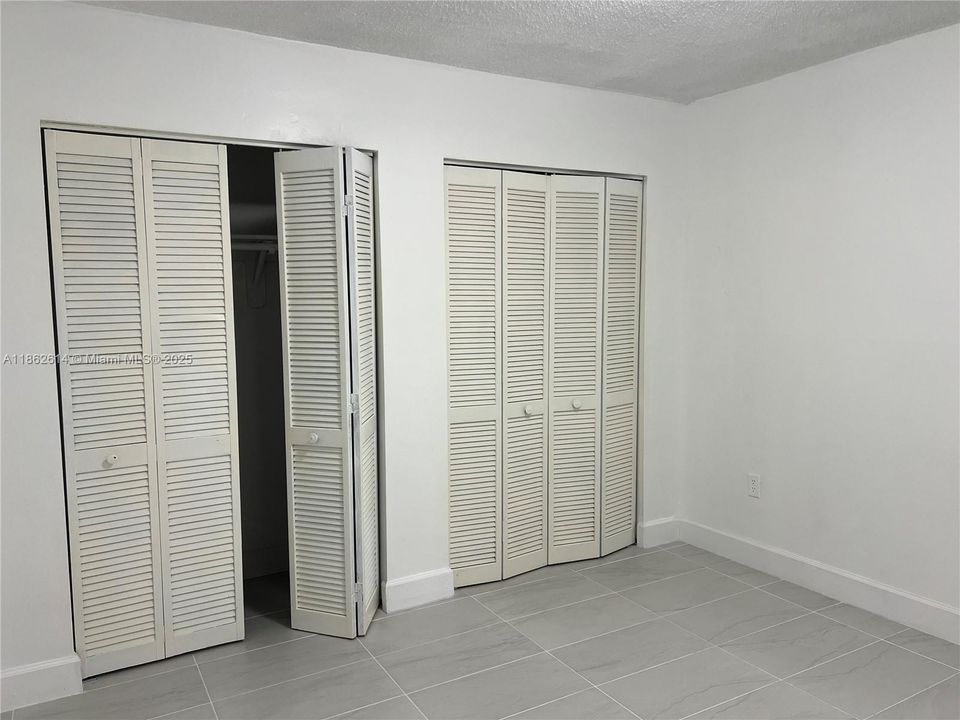 Activo con contrato: $245,000 (2 camas, 2 baños, 960 Pies cuadrados)