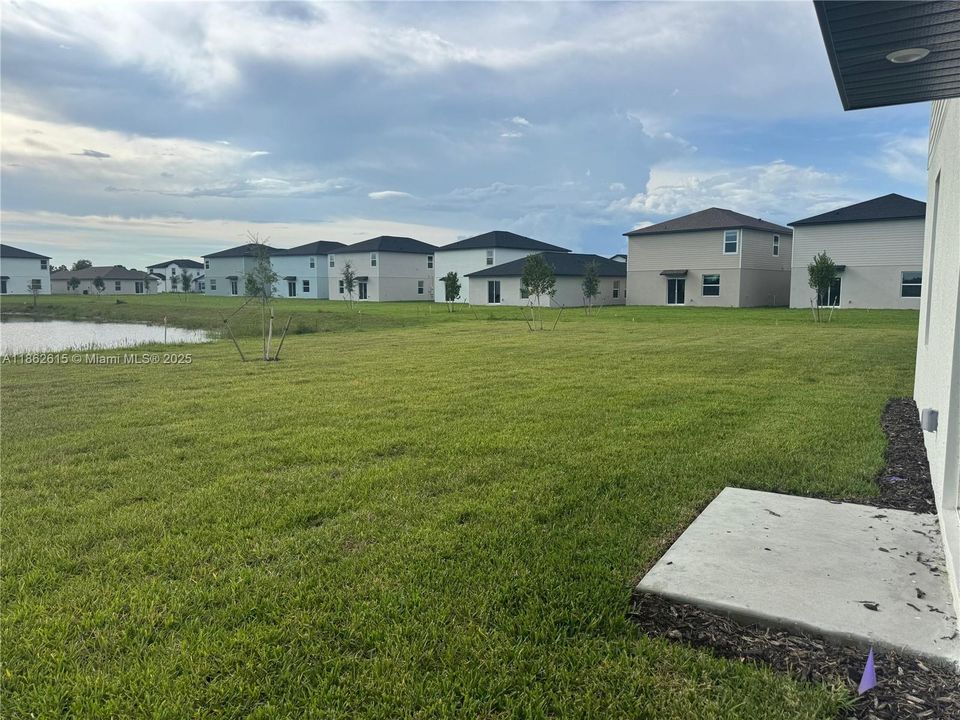 Recently Rented: $2,650 (6 beds, 3 baths, 2463 Square Feet)