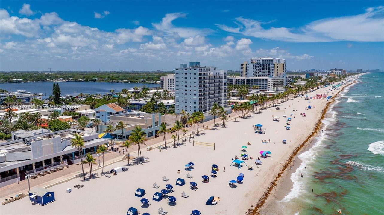 出租: $17,000 (2 贝兹, 2 浴室, 2454 平方英尺)