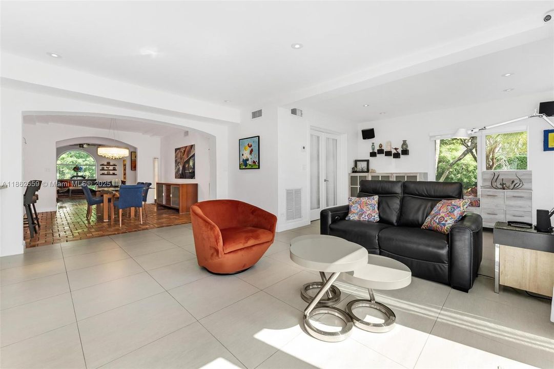 For Sale: $3,650,000 (4 beds, 4 baths, 3281 Square Feet)