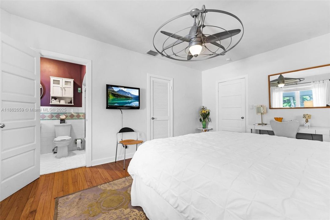 For Sale: $3,650,000 (4 beds, 4 baths, 3281 Square Feet)