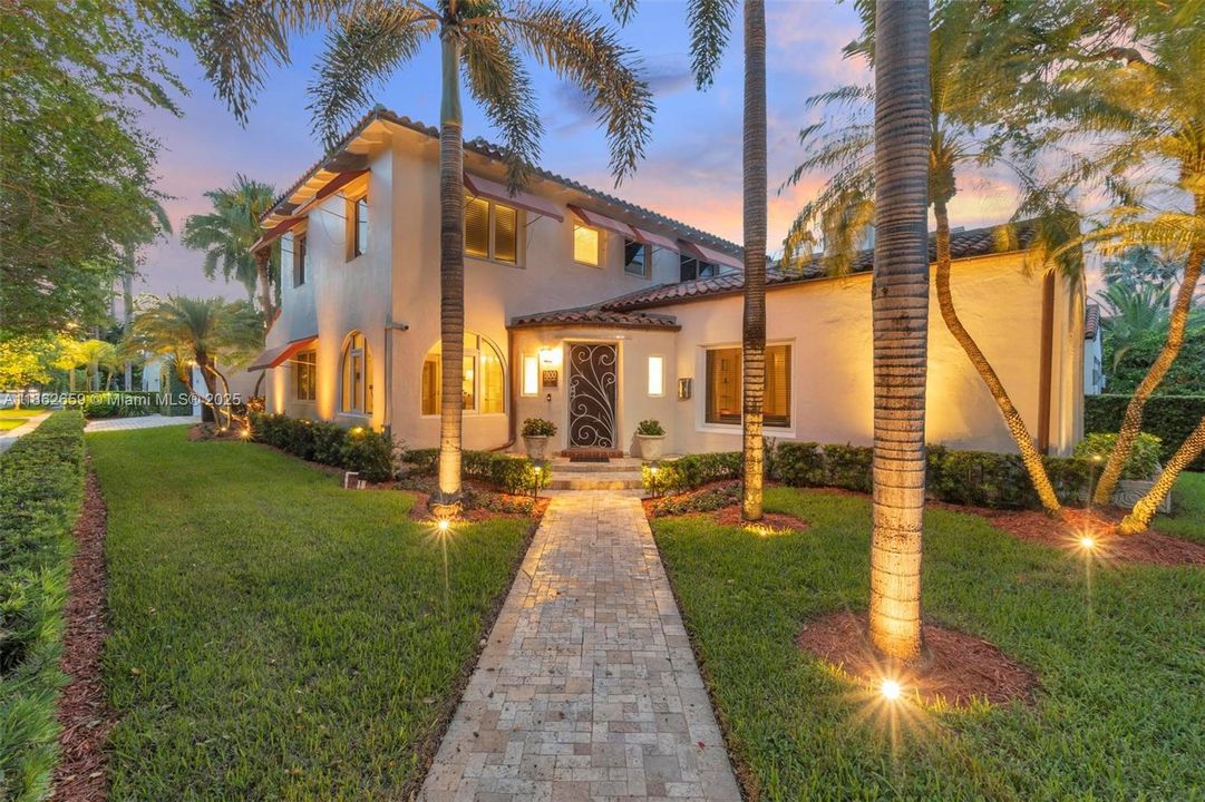 For Sale: $3,650,000 (4 beds, 4 baths, 3281 Square Feet)