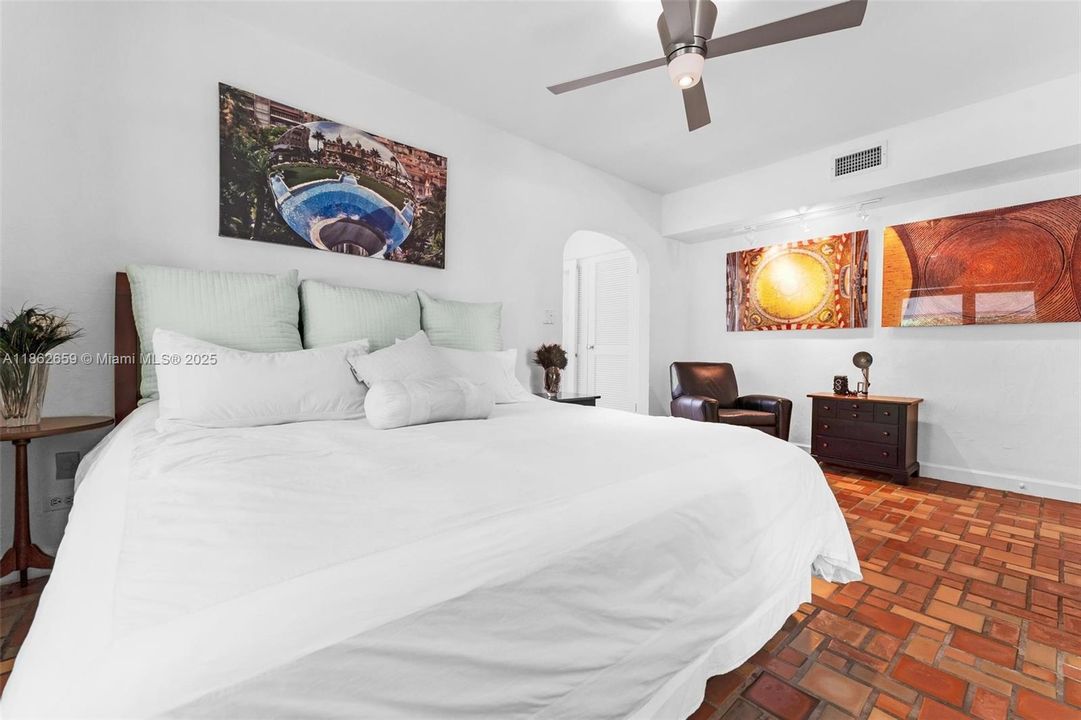 For Sale: $3,650,000 (4 beds, 4 baths, 3281 Square Feet)