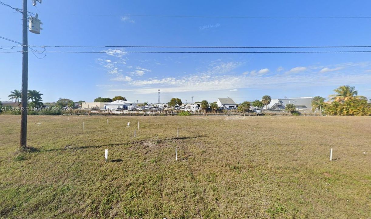 待售: $148,000 (0.23 acres)