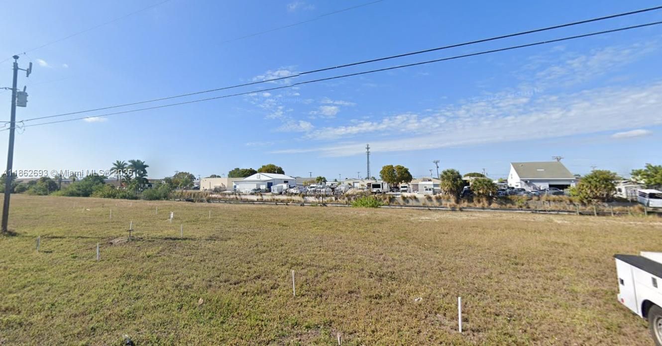 待售: $148,000 (0.23 acres)