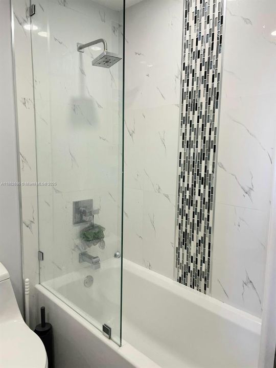 Recientemente alquilado: $2,500 (2 camas, 2 baños, 1086 Pies cuadrados)