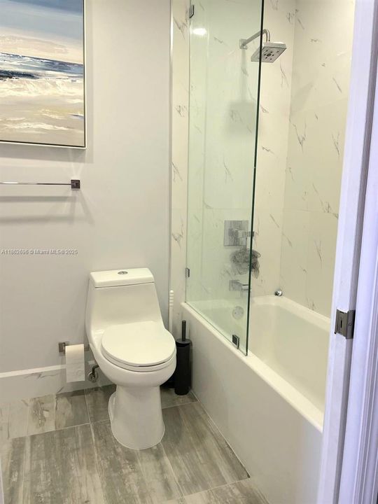 Recientemente alquilado: $2,500 (2 camas, 2 baños, 1086 Pies cuadrados)