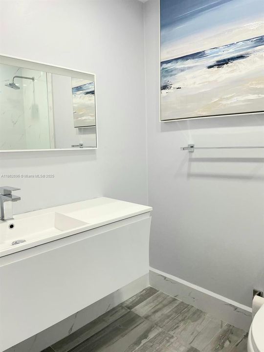 Recientemente alquilado: $2,500 (2 camas, 2 baños, 1086 Pies cuadrados)