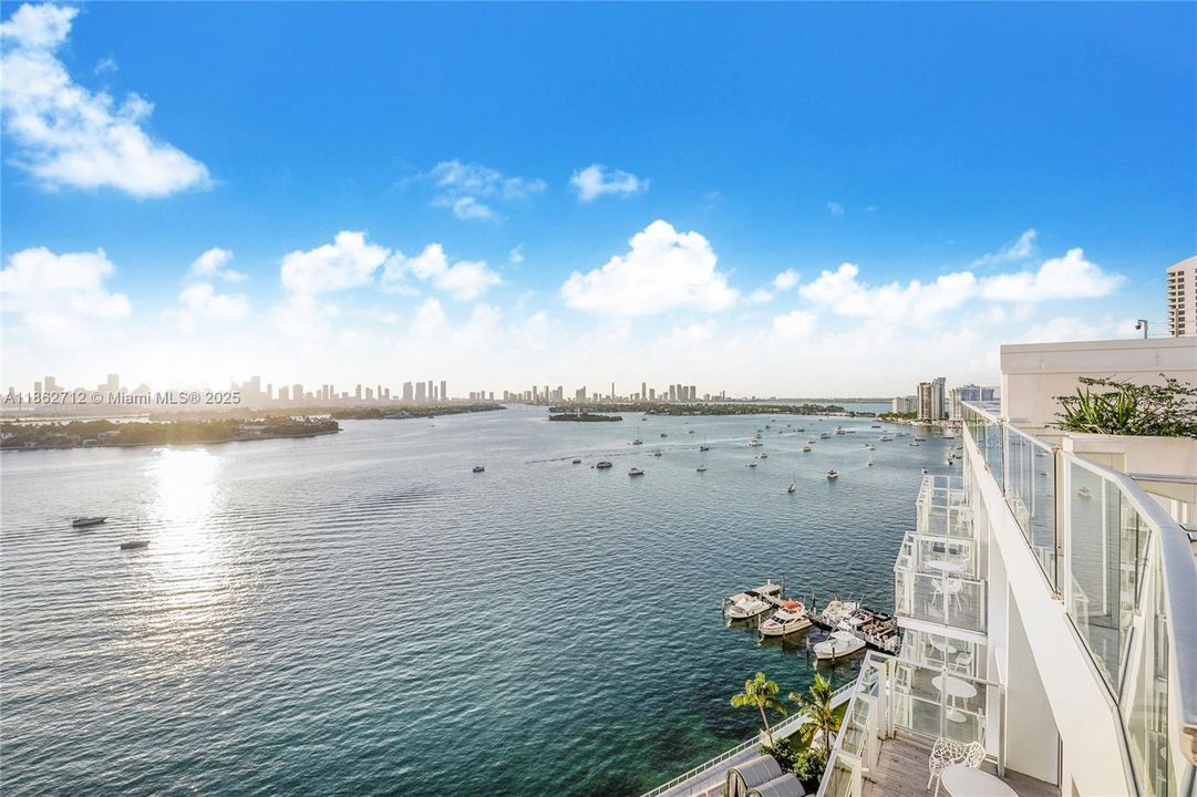 待售: $2,725,000 (2 贝兹, 2 浴室, 1900 平方英尺)