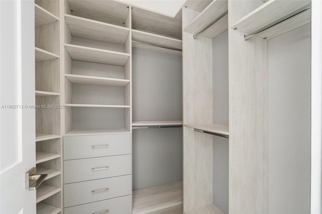 Недавно продано: $2,250,000 (3 спален, 3 ванн, 2540 Квадратных фут)