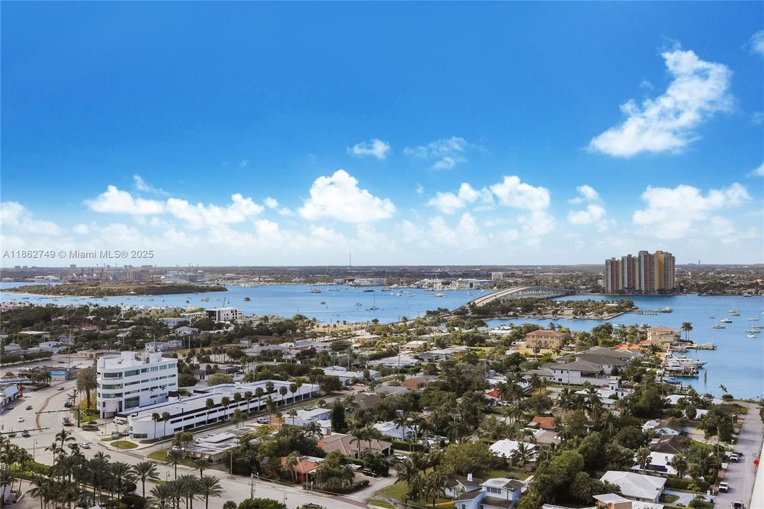 For Rent: $8,500 (2 beds, 2 baths, 1491 Square Feet)