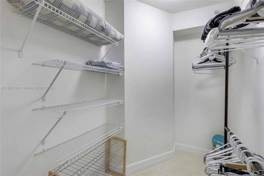 For Rent: $8,500 (2 beds, 2 baths, 1491 Square Feet)