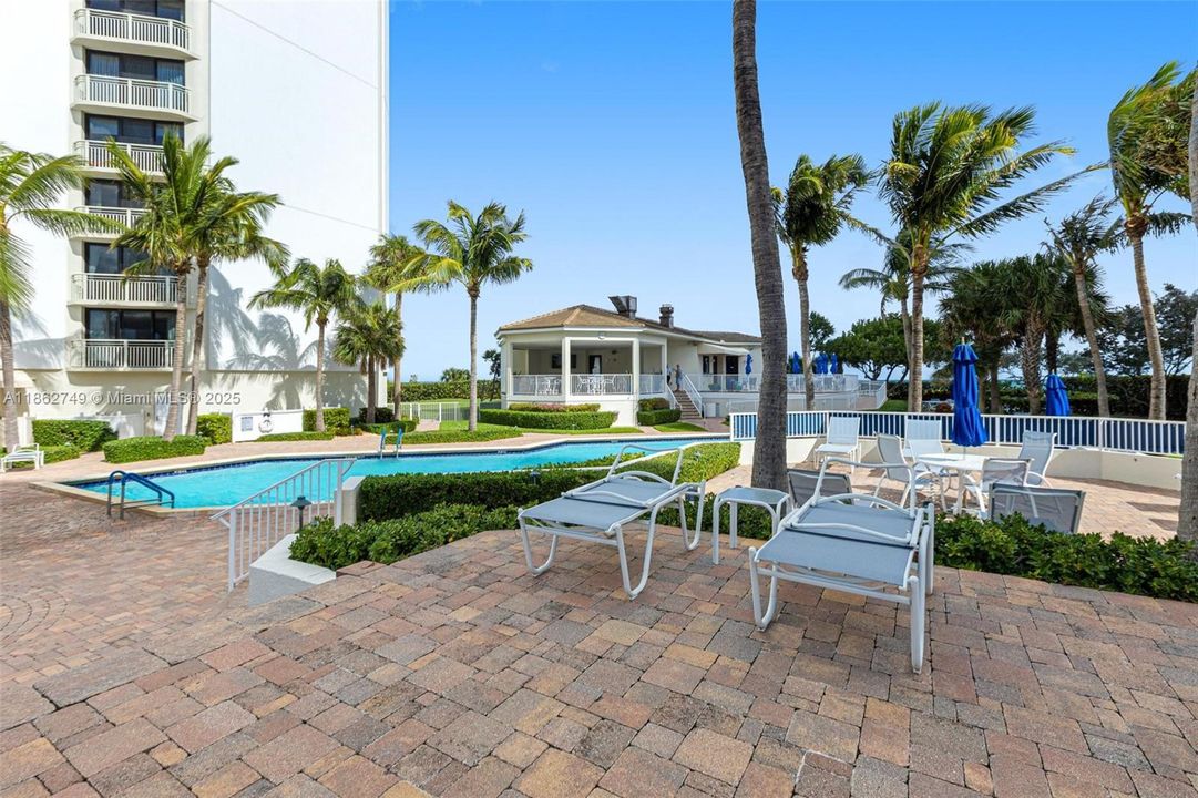 For Rent: $8,500 (2 beds, 2 baths, 1491 Square Feet)