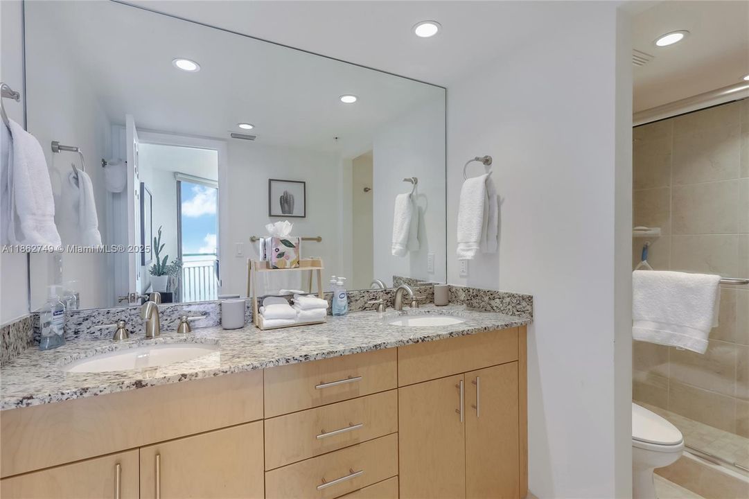 For Rent: $8,500 (2 beds, 2 baths, 1491 Square Feet)
