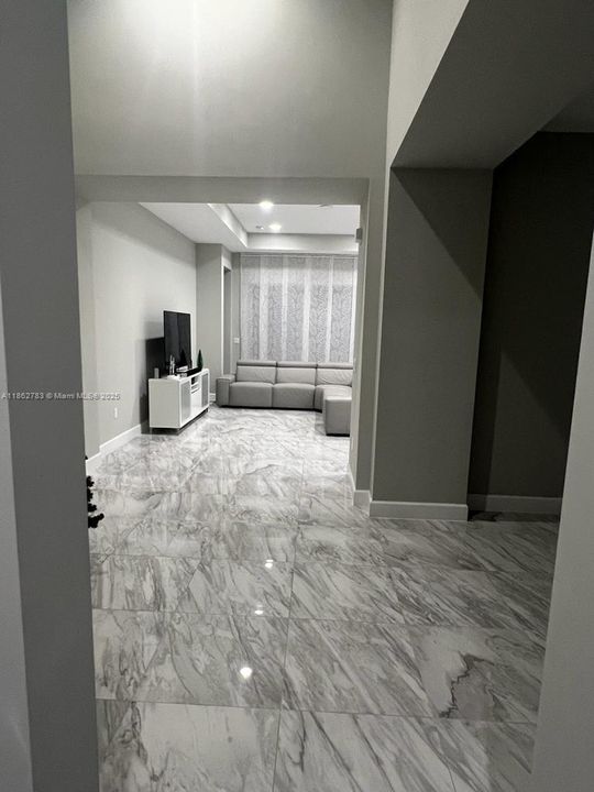 En Renta: $3,500 (3 camas, 2 baños, 1913 Pies cuadrados)