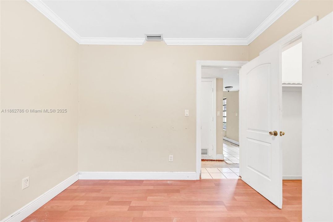 Active With Contract: $779,000 (4 beds, 4 baths, 1940 Square Feet)