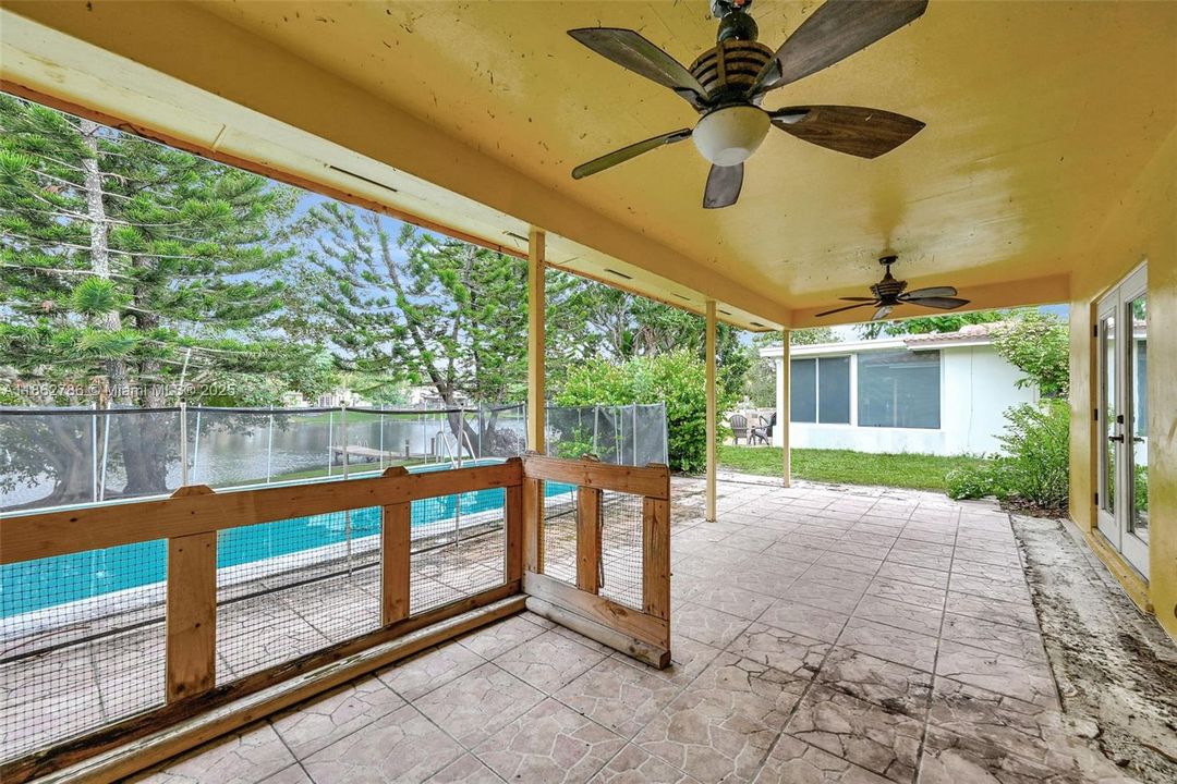 Active With Contract: $779,000 (4 beds, 4 baths, 1940 Square Feet)