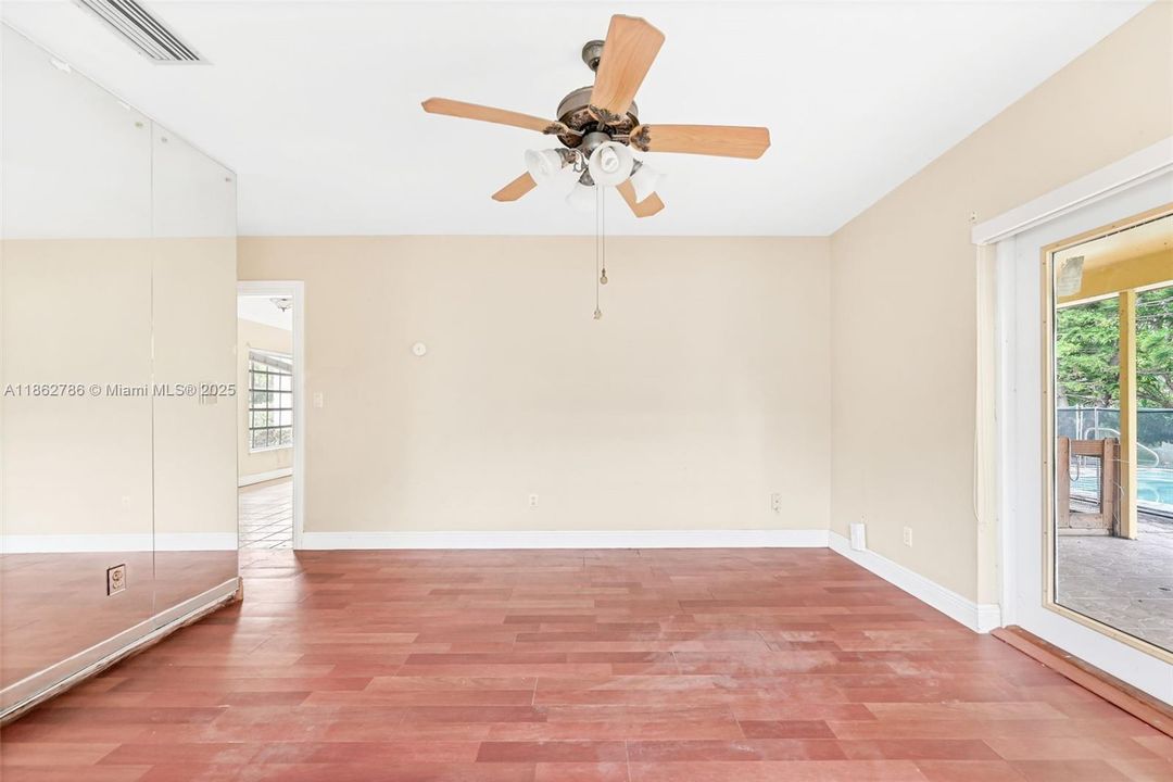 Active With Contract: $779,000 (4 beds, 4 baths, 1940 Square Feet)