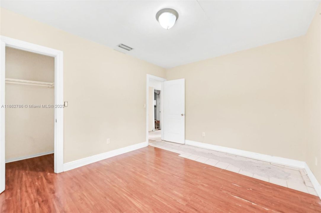 Active With Contract: $779,000 (4 beds, 4 baths, 1940 Square Feet)