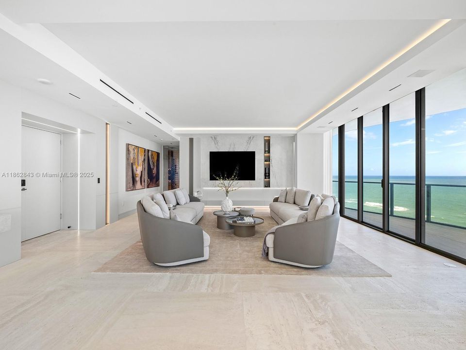 На продажу: $11,800,000 (4 спален, 5 ванн, 4992 Квадратных фут)