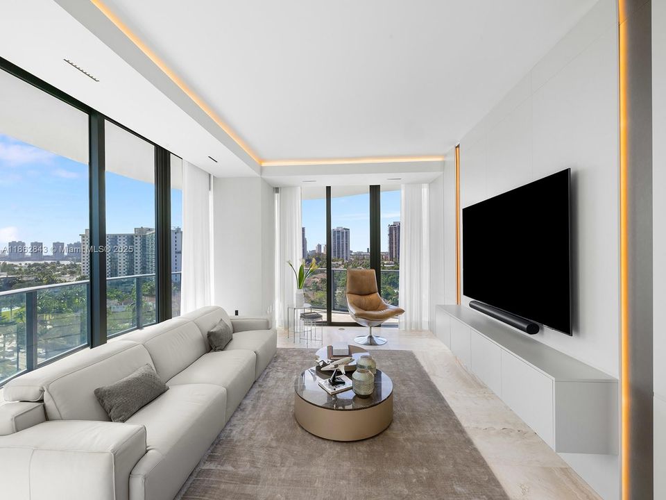 На продажу: $11,800,000 (4 спален, 5 ванн, 4992 Квадратных фут)