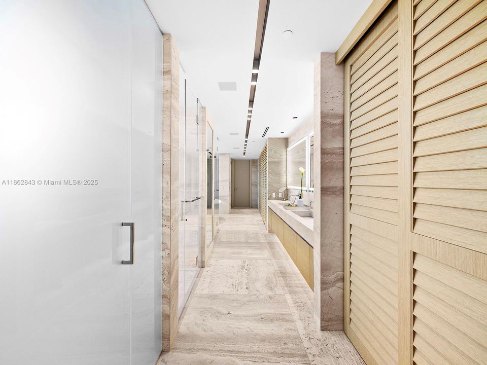 На продажу: $11,800,000 (4 спален, 5 ванн, 4992 Квадратных фут)