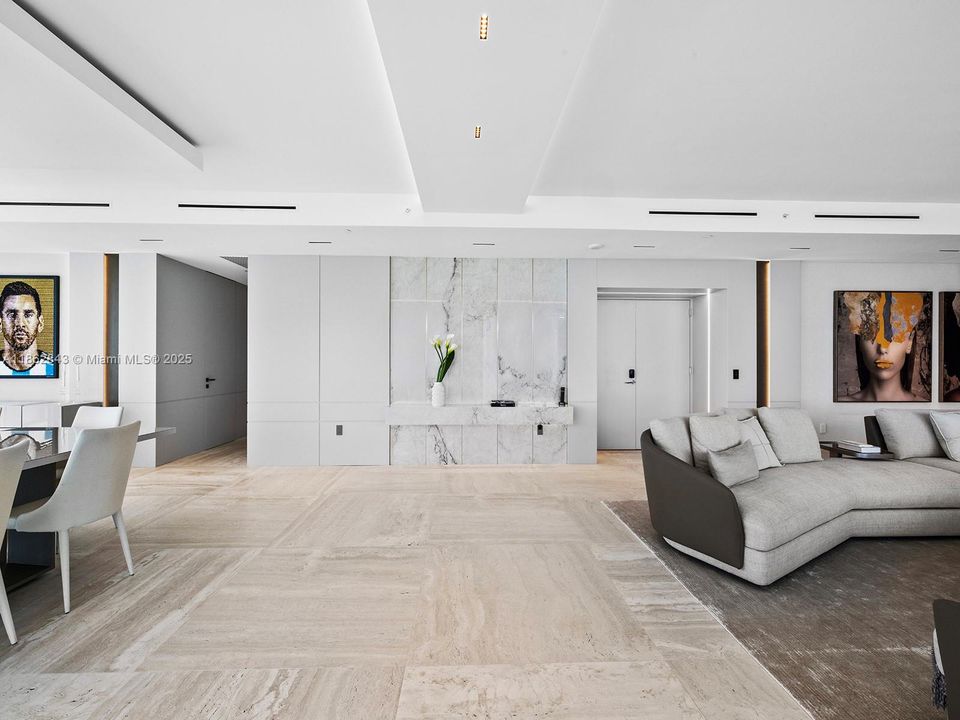 На продажу: $11,800,000 (4 спален, 5 ванн, 4992 Квадратных фут)