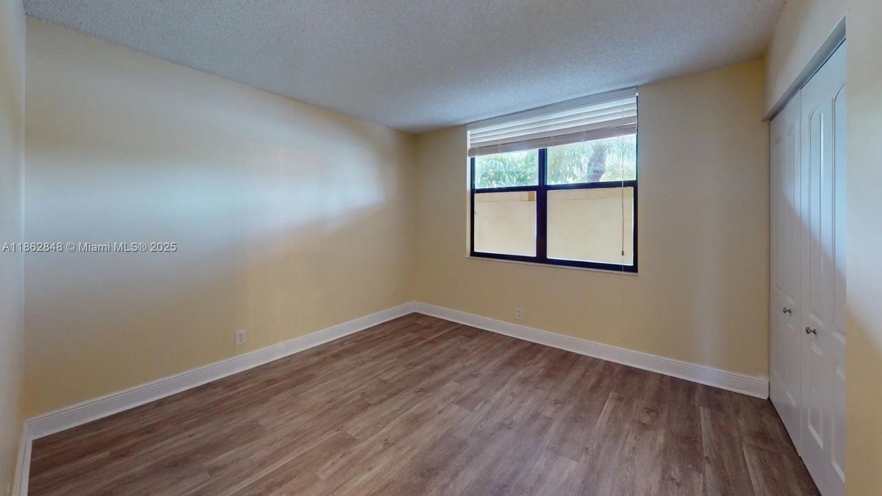 Vendido Recientemente: $150,000 (2 camas, 2 baños, 1100 Pies cuadrados)