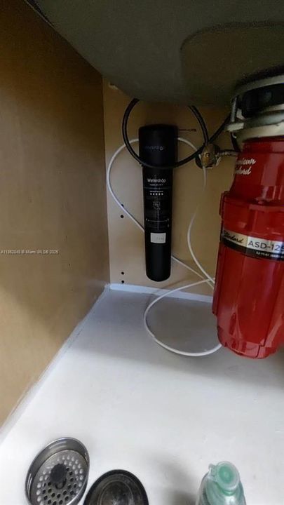 Vendido Recientemente: $150,000 (2 camas, 2 baños, 1100 Pies cuadrados)