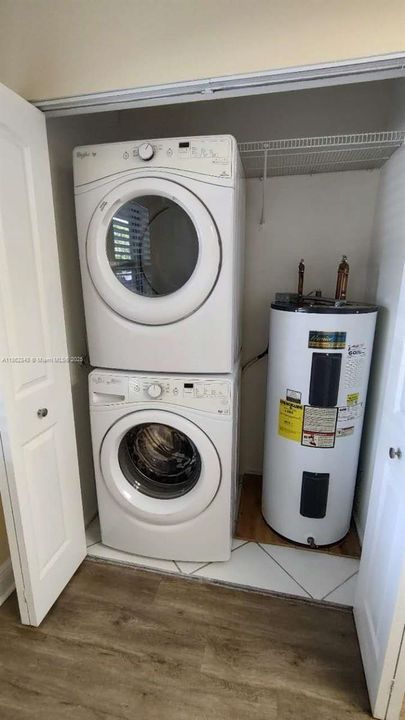 Vendido Recientemente: $150,000 (2 camas, 2 baños, 1100 Pies cuadrados)