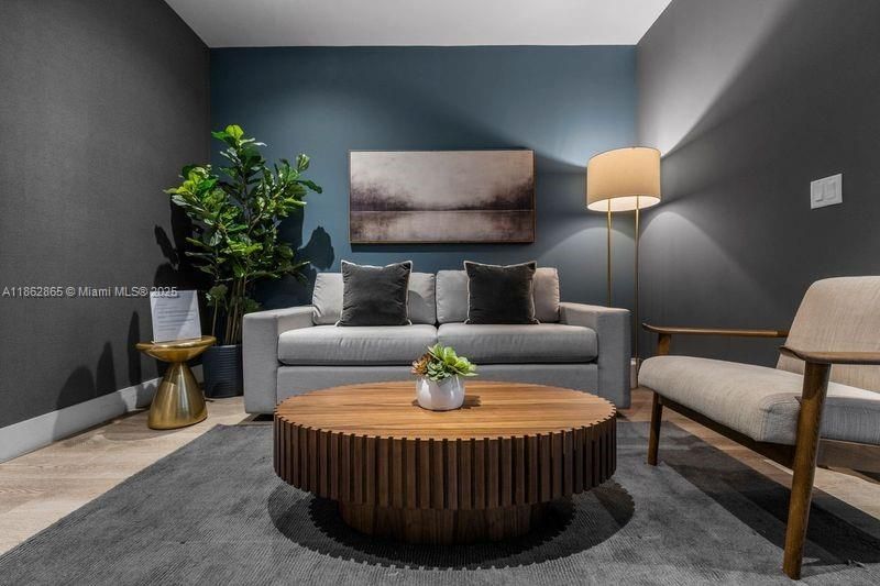 待售: $90,000 (0 贝兹, 1 浴室, 0 平方英尺)