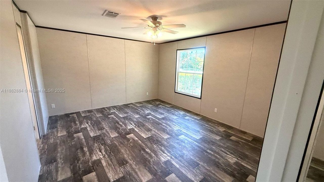 待售: $359,900 (4 贝兹, 2 浴室, 1908 平方英尺)