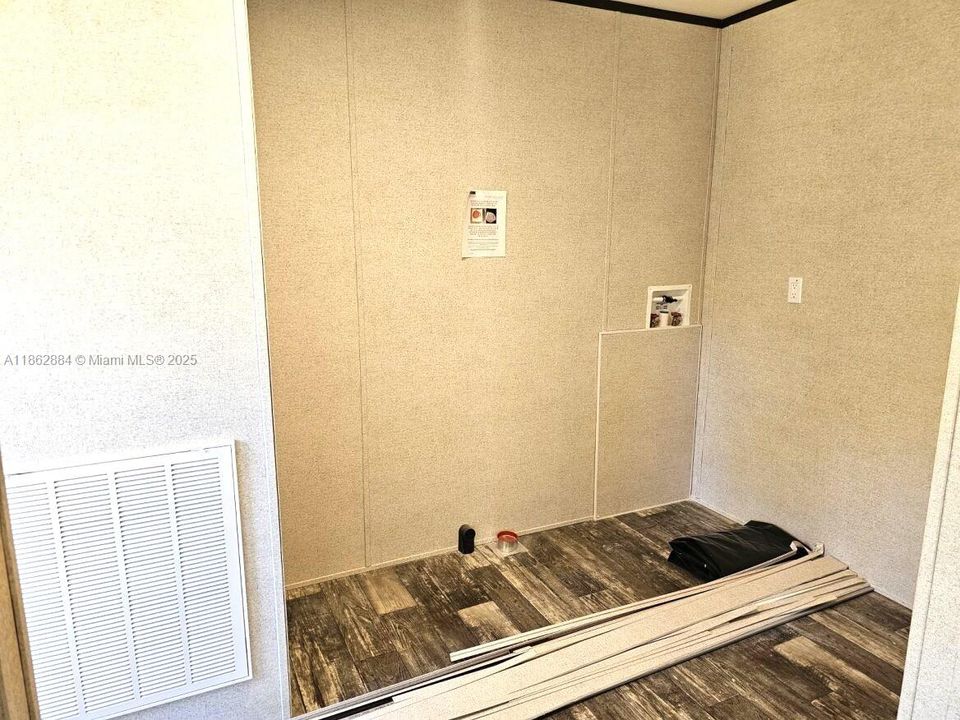 待售: $359,900 (4 贝兹, 2 浴室, 1908 平方英尺)