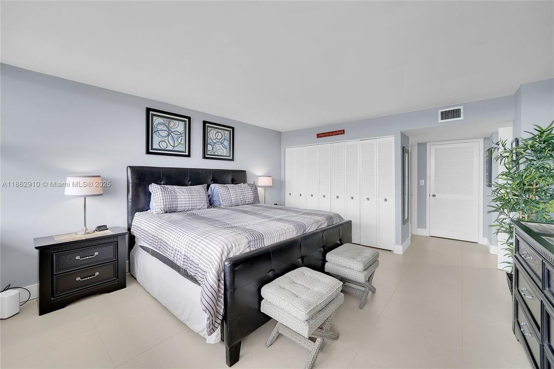 Недавно арендовано: $4,200 (2 спален, 2 ванн, 1500 Квадратных фут)