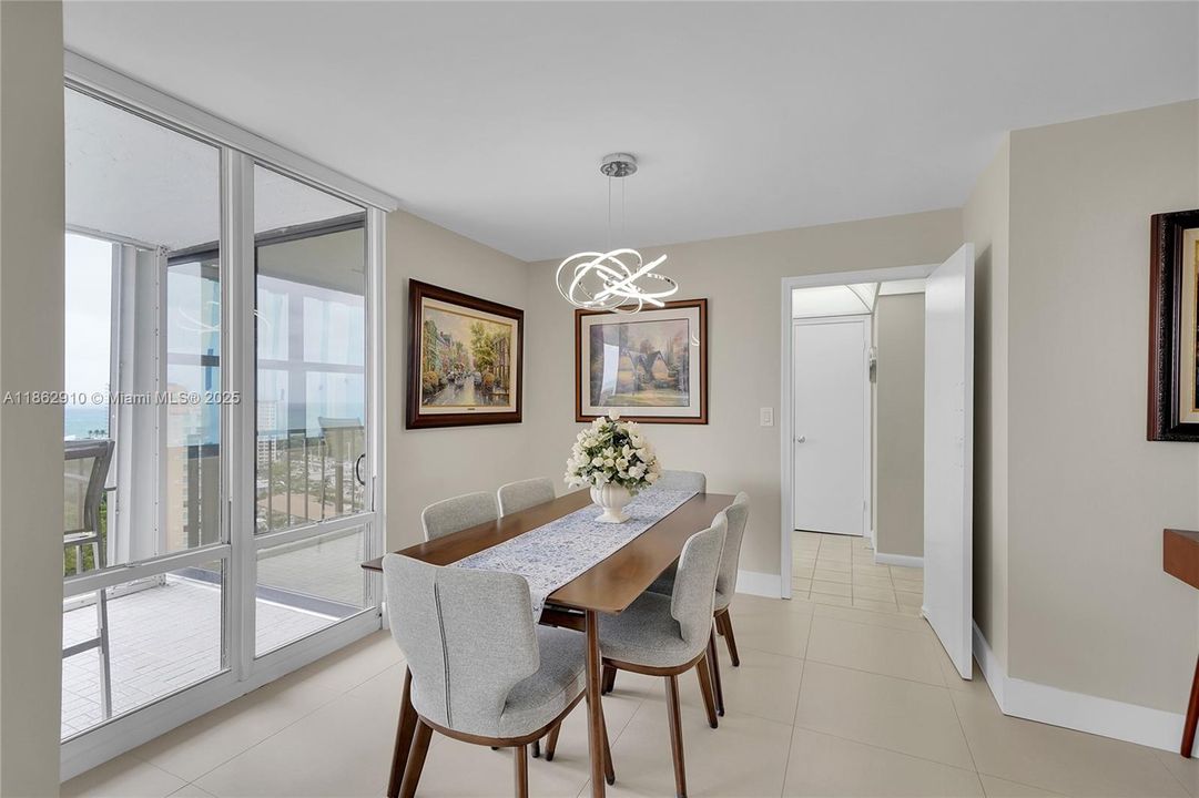 Недавно арендовано: $4,200 (2 спален, 2 ванн, 1500 Квадратных фут)