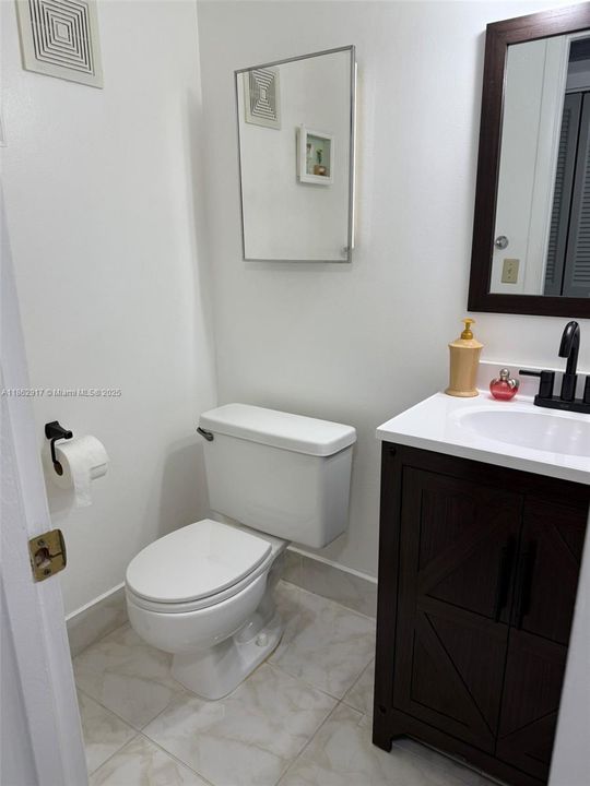 Недавно продано: $75,000 (1 спален, 1 ванн, 700 Квадратных фут)