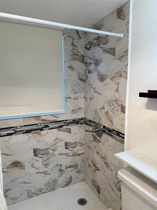 Недавно продано: $75,000 (1 спален, 1 ванн, 700 Квадратных фут)