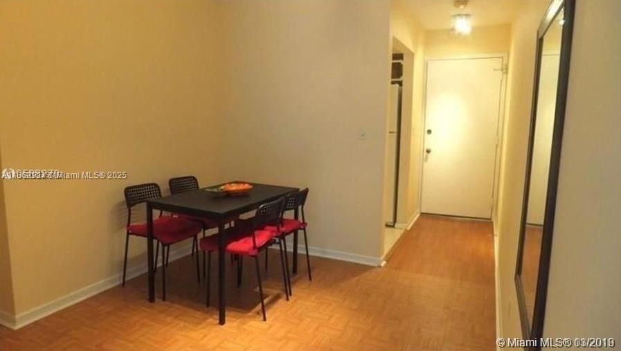 For Sale: $245,000 (2 beds, 2 baths, 822 Square Feet)