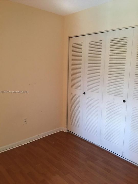 For Sale: $245,000 (2 beds, 2 baths, 822 Square Feet)