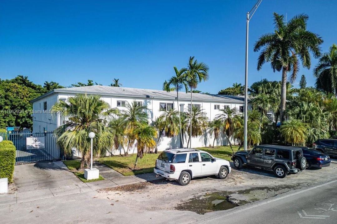 待售: $4,770,000 (0 贝兹, 0 浴室, 18576 平方英尺)