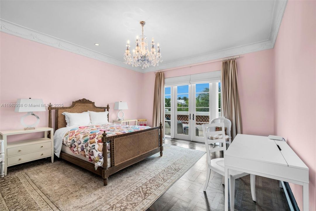 待售: $31,000,000 (7 贝兹, 7 浴室, 14720 平方英尺)