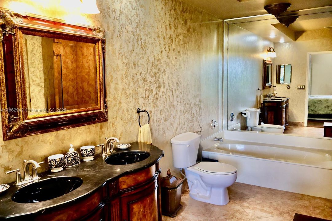 На продажу: $649,000 (2 спален, 2 ванн, 2059 Квадратных фут)