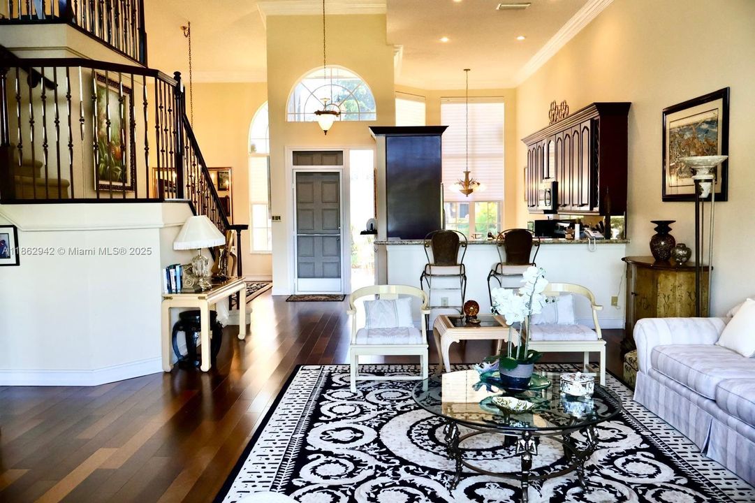 На продажу: $649,000 (2 спален, 2 ванн, 2059 Квадратных фут)