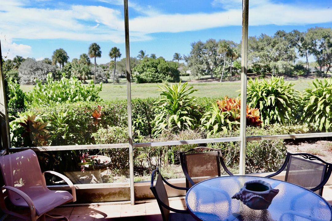 На продажу: $649,000 (2 спален, 2 ванн, 2059 Квадратных фут)